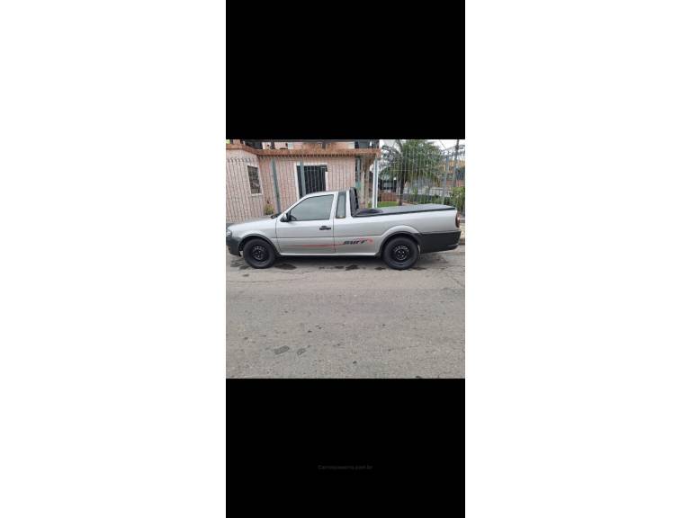 VOLKSWAGEN - SAVEIRO - 2005/2006 - Prata - R$ 32.000,00