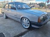 CHEVROLET - CHEVETTE - 1993/1993 - Prata - R$ 35.000,00