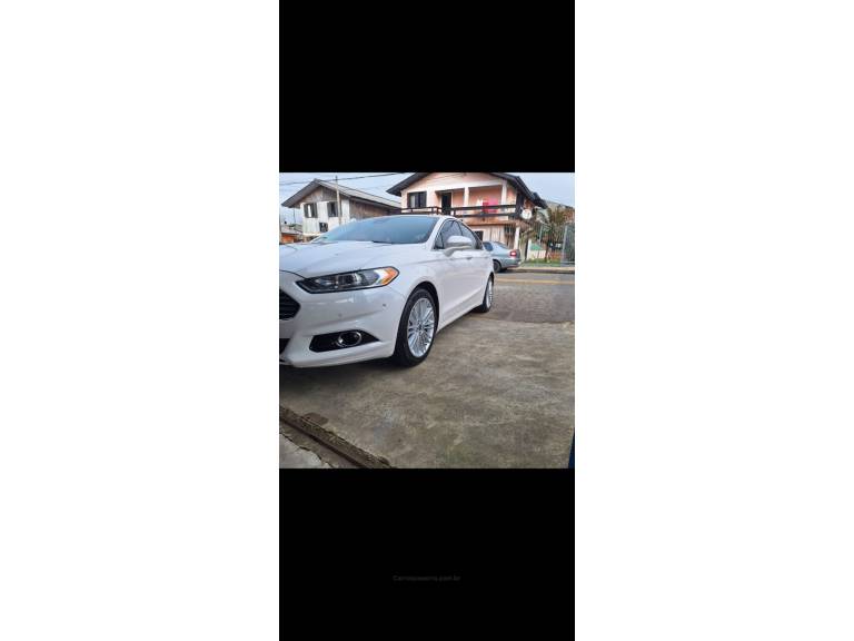 FORD - FUSION - 2016/2016 - Branca - R$ 94.900,00