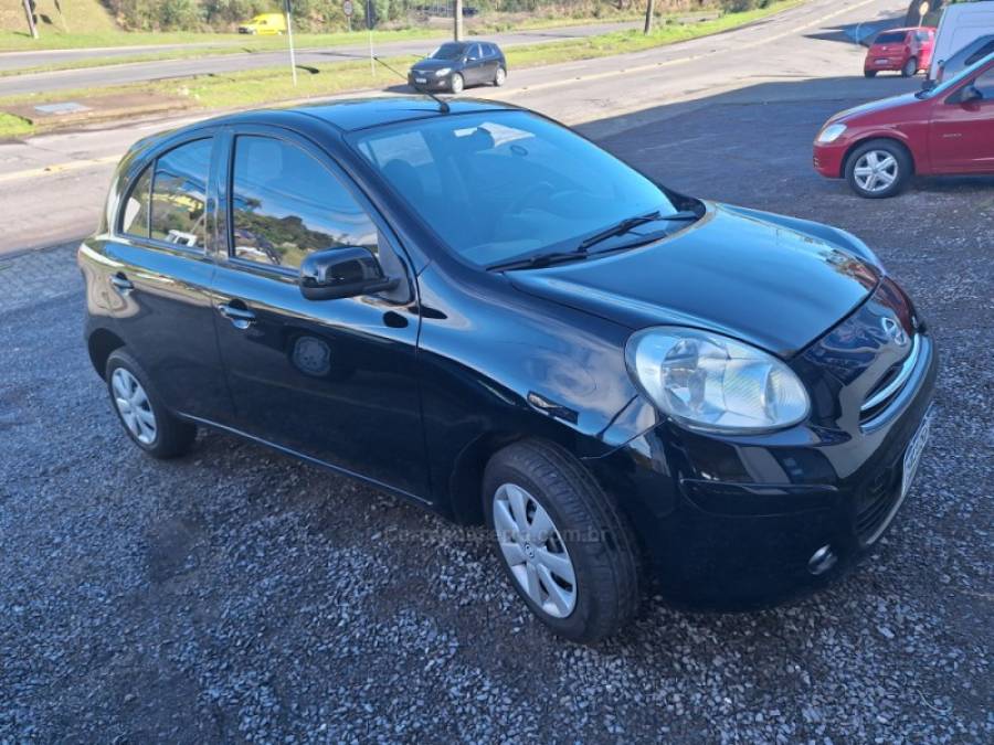 NISSAN - MARCH - 2012/2012 - Preta - R$ 29.900,00