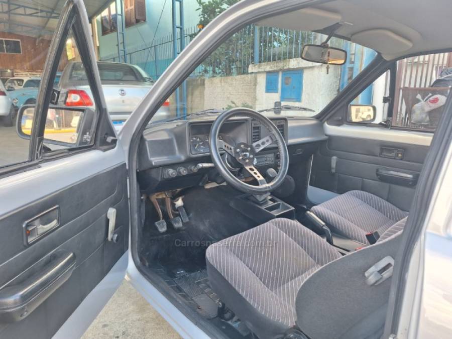 CHEVROLET - CHEVETTE - 1993/1993 - Prata - R$ 35.000,00