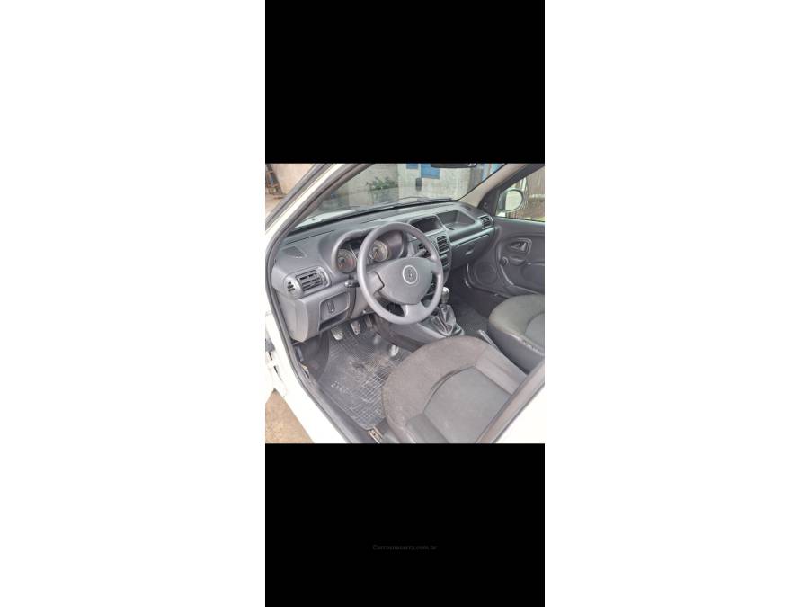 RENAULT - CLIO - 2013/2013 - Branca - R$ 26.000,00