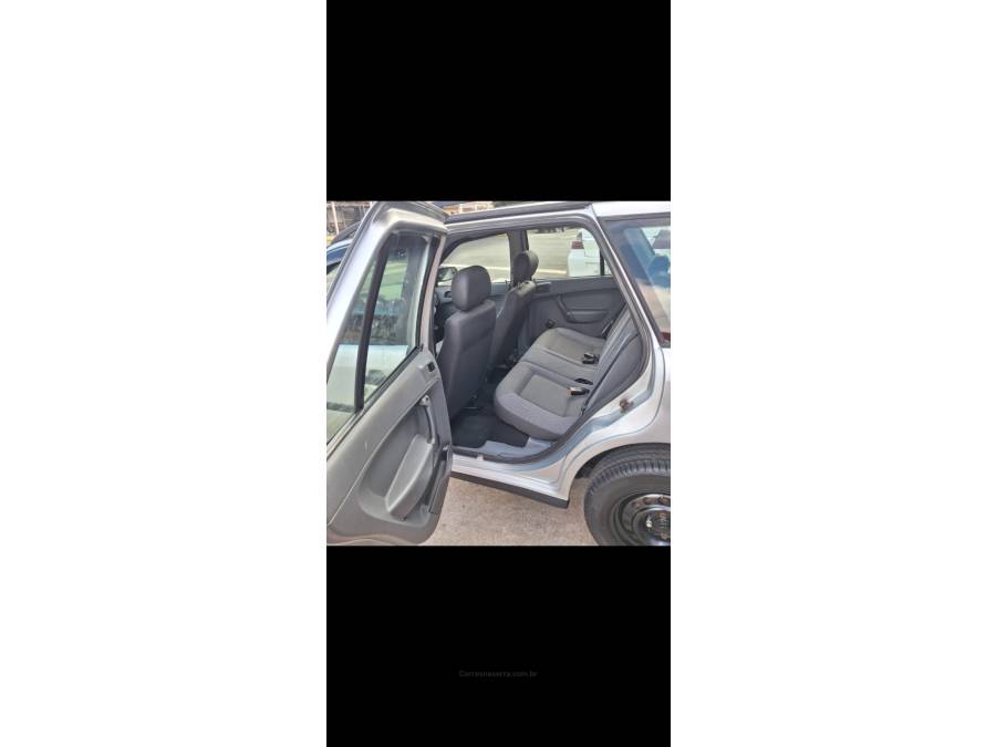 VOLKSWAGEN - PARATI - 2006/2006 - Prata - R$ 25.900,00