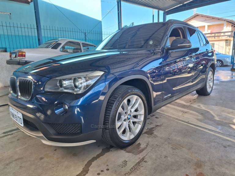 BMW - X1 - 2015/2015 - Azul - R$ 92.000,00