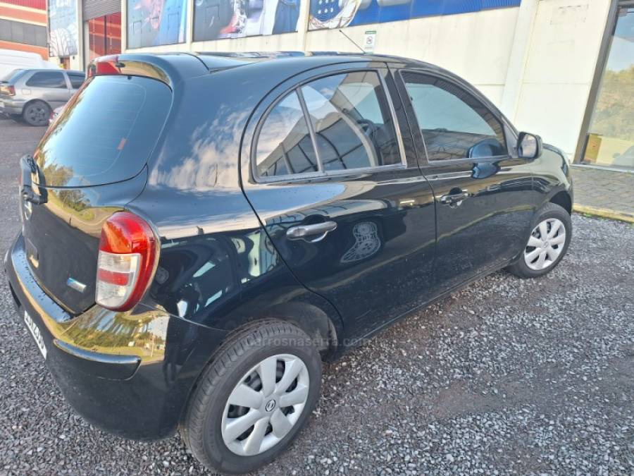 NISSAN - MARCH - 2012/2012 - Preta - R$ 29.900,00