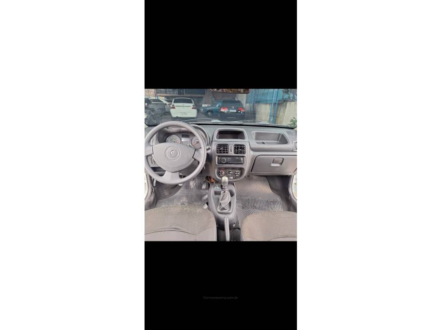 RENAULT - CLIO - 2013/2013 - Branca - R$ 26.000,00