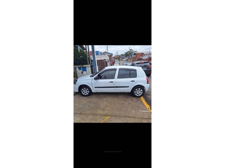 RENAULT - CLIO - 2013/2013 - Branca - R$ 26.000,00